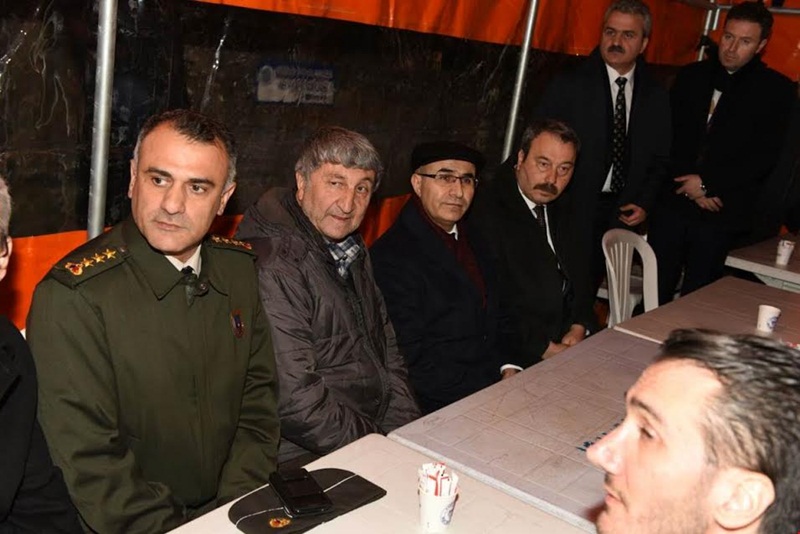 Vali Demirtaş’tan Şehit Ailesine Taziye Ziyareti
