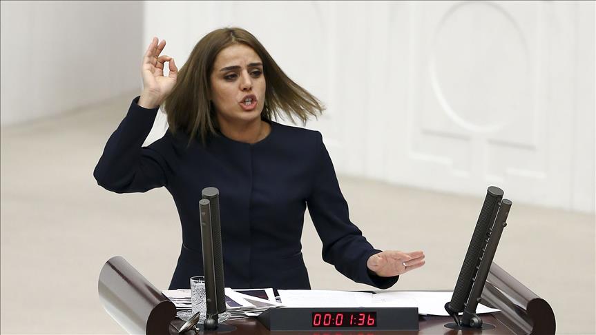 HDP Batman Milletvekili Başaran gözaltına alındı