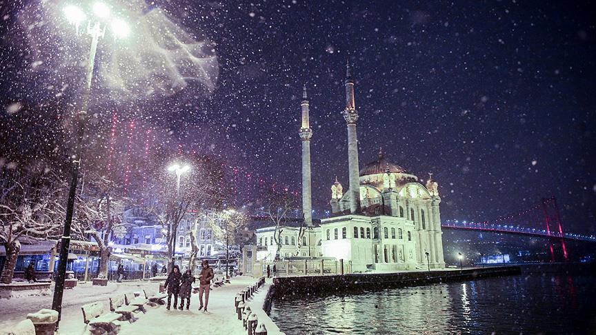 İstanbul'da kar yarın öğle saatlerinden itibaren etkili olacak