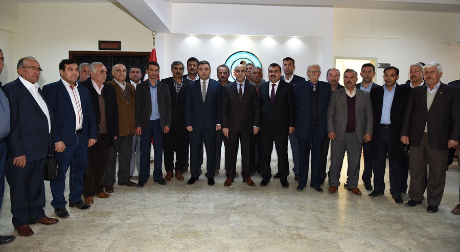 Vali Demirtaş, İmamoğlu’nda Mahalle Muhtarlarıyla Bir Araya Geldi