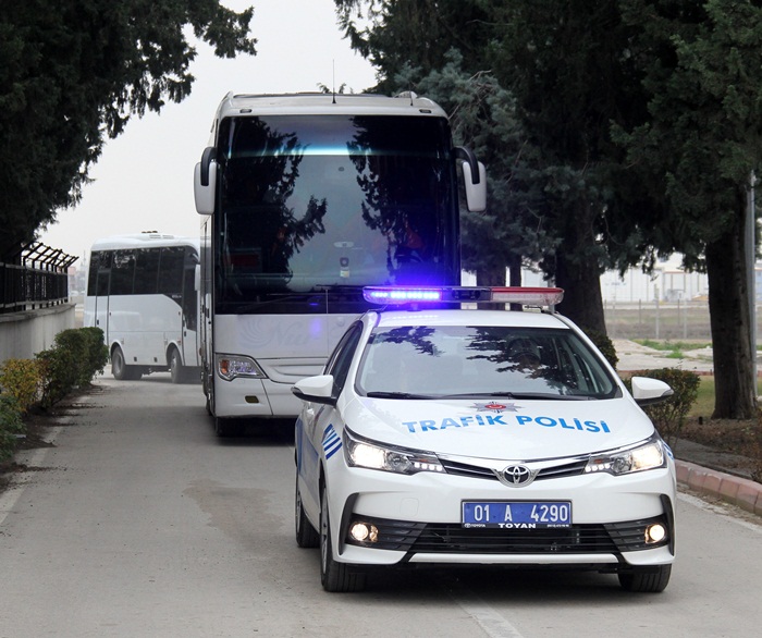 Beşiktaş'ın uçağı Adana'ya zorunlu iniş yaptı 