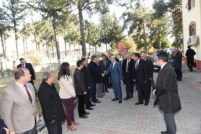 Vali Demirtaş’tan, Karaisalı Kaymakamlığı’na Ziyaret