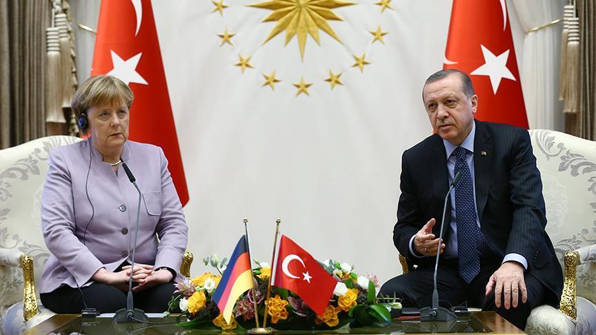 Cumhurbaşkanı Erdoğan, Merkel ile görüştü