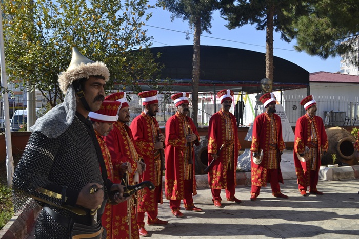 Davul zurnacılardan mehter takımı kuruldu