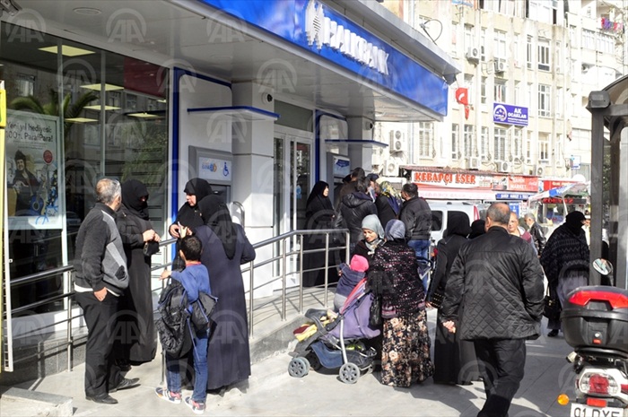 Suriyelilere yönelik Kızılay Kart uygulaması