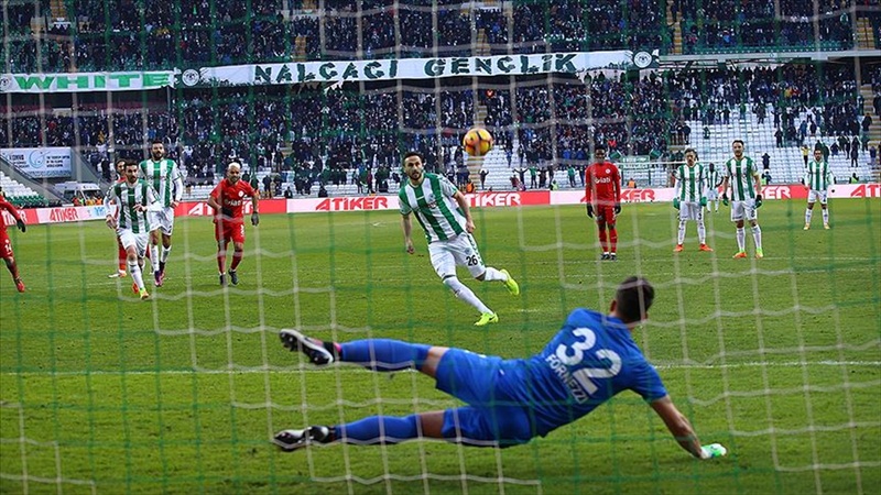 Atiker Konyaspor evinde galip