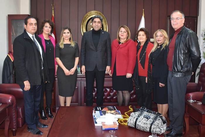 Adana Çocuk Ve Kadın Hakları Derneği, Baro Başkanını Ziyaret Etti.