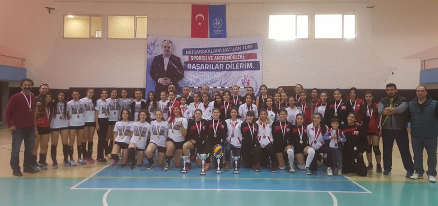 Adana’da Okullar arası Genç Kızlar (A)  Voleybol Müsabakaları Tamamlandı