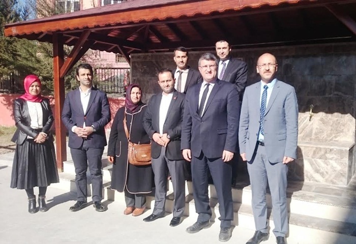 Susar Kardeşlerden okula çeşme..