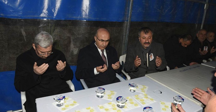 Vali Demirtaş’tan Şehit Polis Memuru Fırat Ulaş'ın Ailesine Taziye Ziyareti