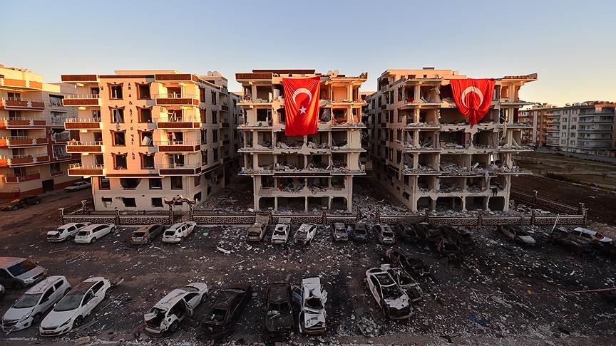 Viranşehir'de terör saldırısı sonrası oluşan tahribat gün aydınlanınca ortaya çıktı