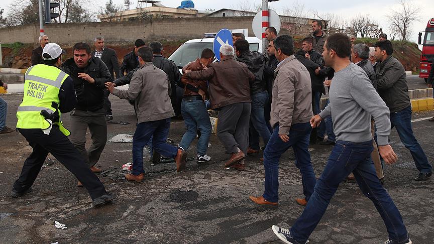 Ehliyet sahiplerine 'trafikte saygı eğitimi' başlıyor