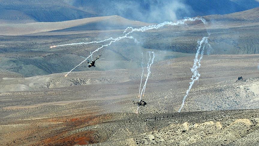 Azerbaycan, Ermenistan'ın karargah olarak kullandığı mevzileri imha etti