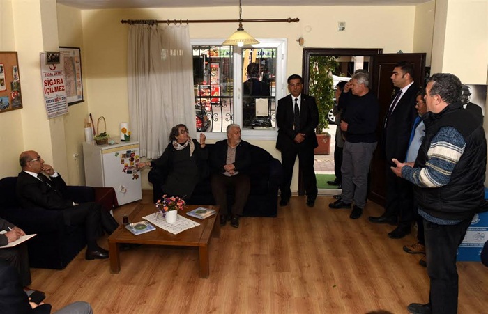 Vali Mahmut Demirtaş, Cemalpaşa Mahallesi Muhtarlığını Ziyaret Etti