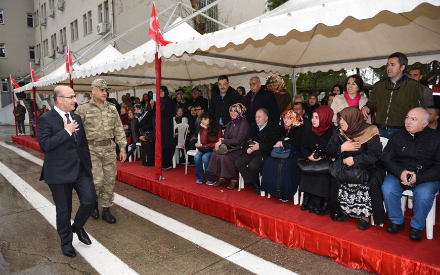 Kısa Dönem Yükümlülerinin Yemin Törenine Vali Demirtaş’ın Da Katıldı..
