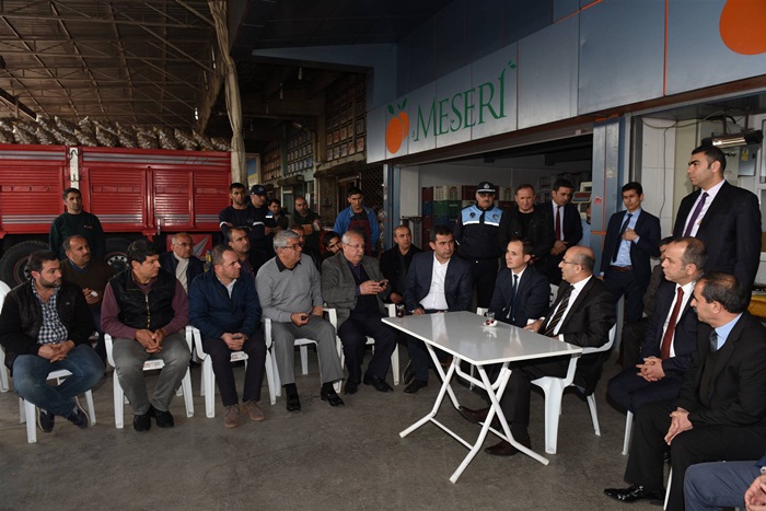 Vali Demirtaş, Vedat Dalokay Sebze Hali Esnafını Ziyaret Etti