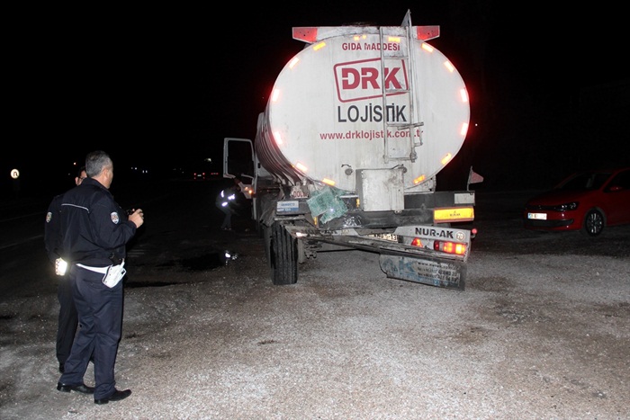 Adana'da trafik kazası: 1 ölü, 1 yaralı