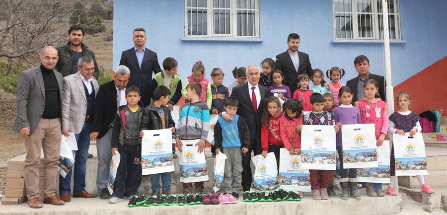 "100 Köy Okuluna 100 Kütüphane" projesi 
