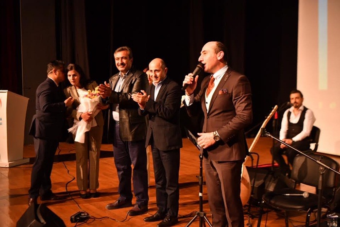 Aşık Mahsuni Şerif Eserleriyle Anıldı…