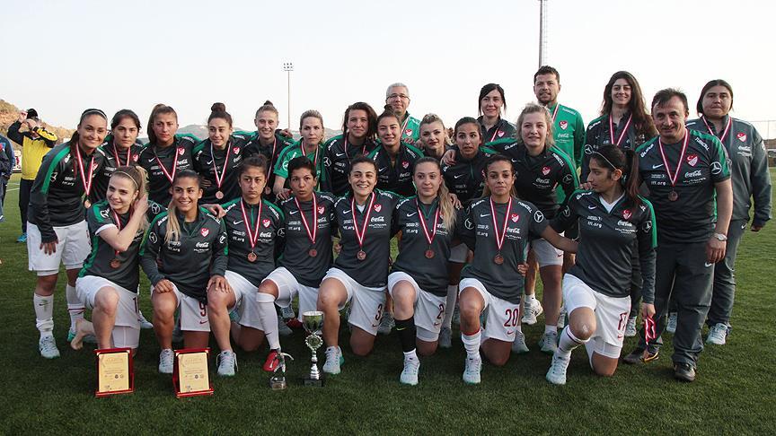 A Milli Kadın Futbol Takımı 'Goldcity Women's Cup'nda üçüncü oldu