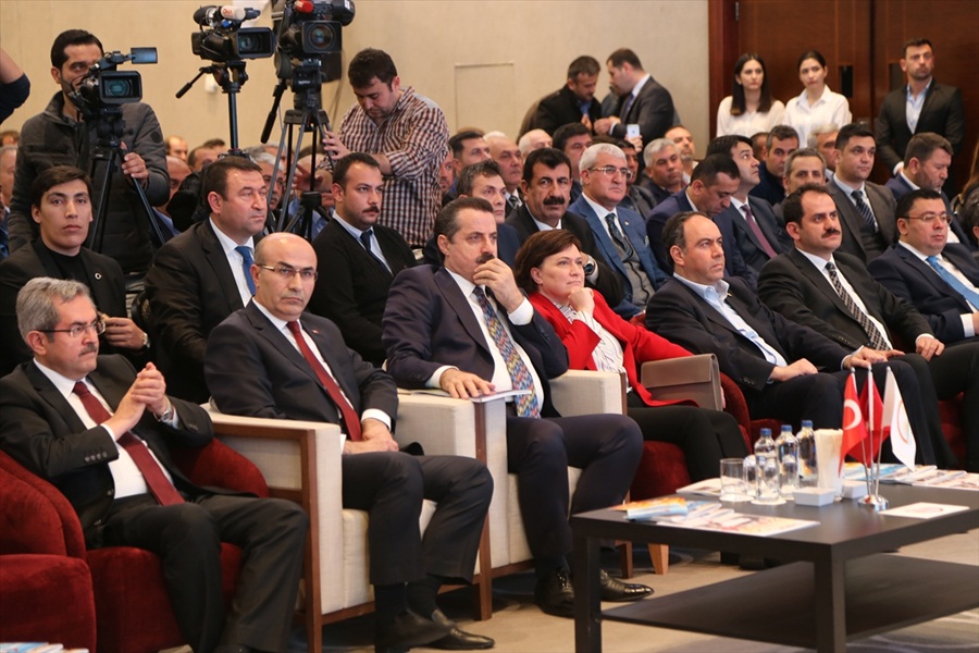 'Hadi oradan deyin be hadi oradan..'