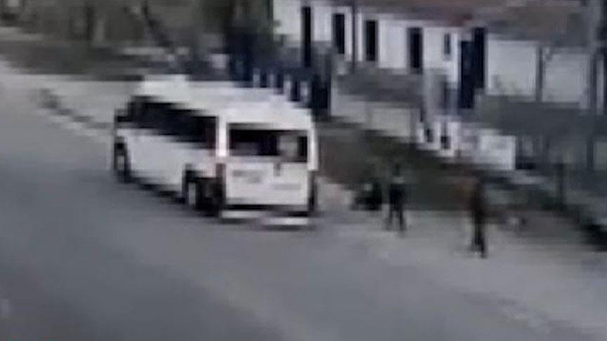 'Dilenci servisi' güvenlik kamerasına yansıdı