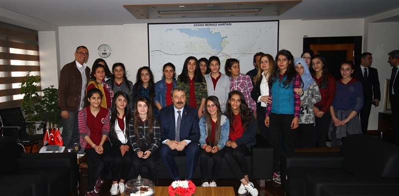 Öğrencilerden İl Emniyet Müdürü Ak'a ziyaret