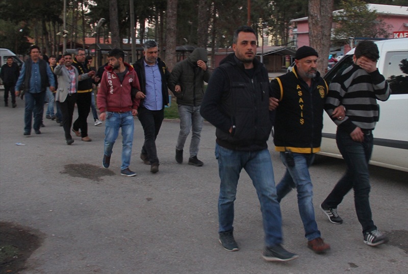 Adana'da yasa dışı bahis operasyonu: 14 gözaltı