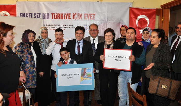 AK Parti’den down sendromlu çocuklara yemek