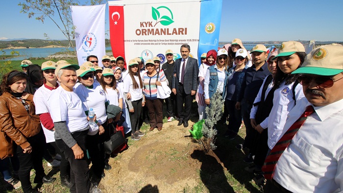 Üniversiteli gençlerden "KYK Ormanı"