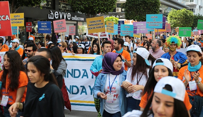 Dünya Otizm Farkındalık Günü