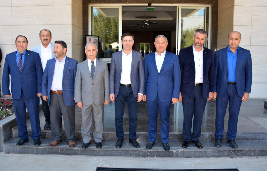 Milletvekili Küçükcan, ülke ekonomisine değer kazandıran sanayicilerin yanında