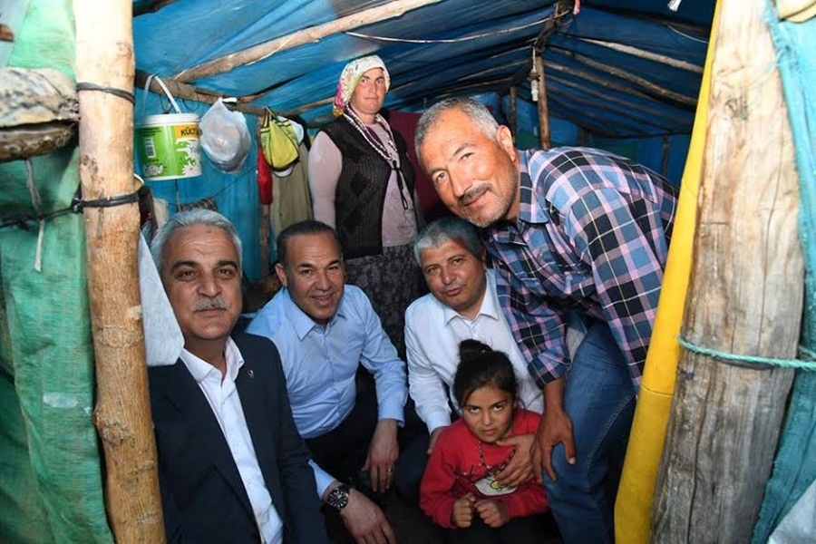 Adana’da ‘EVET’in Destanını yazıyorlar..