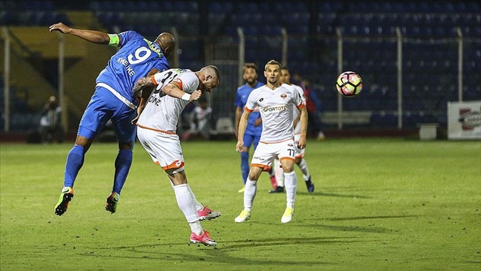 Çaykur Rizespor 3 puanı 3 golle aldı