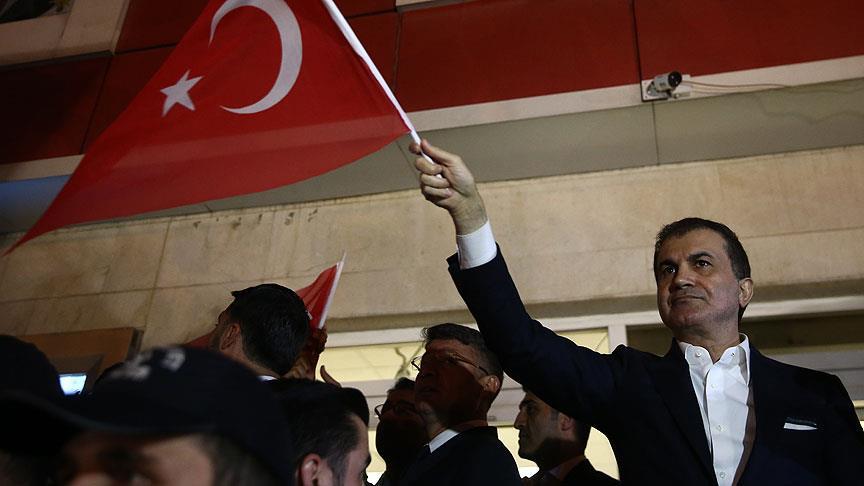 'Önü açık, geleceği parlak, güçlü bir Türkiye'ye uyanacağız..'