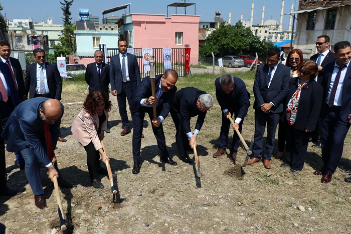 Adana’nın göbeğinde medeniyet arıyorlar