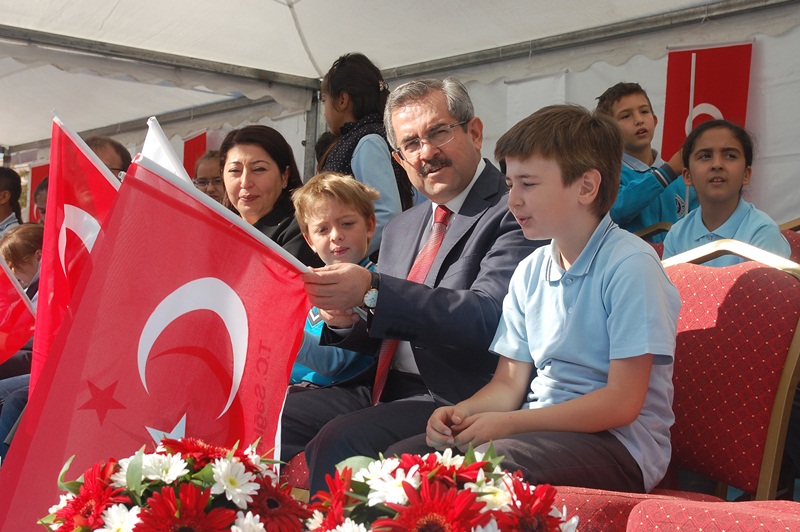 Ünüvar’dan 23 Nisan mesajı