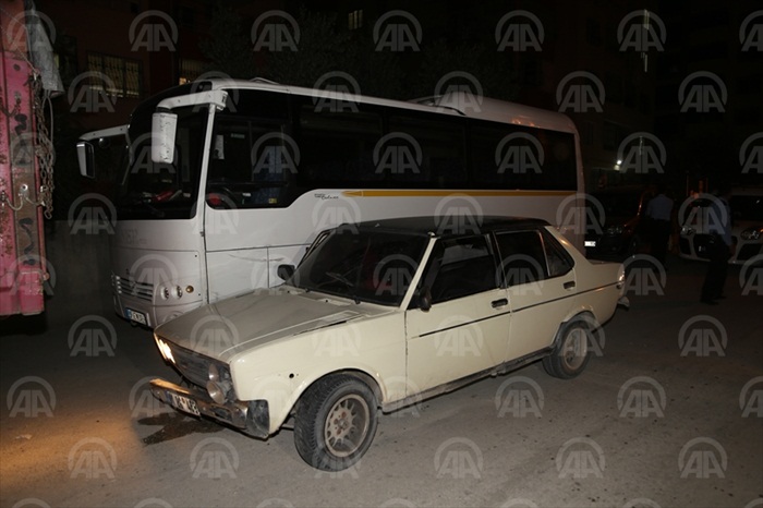 Polisten kaçarken kaza yaptılar