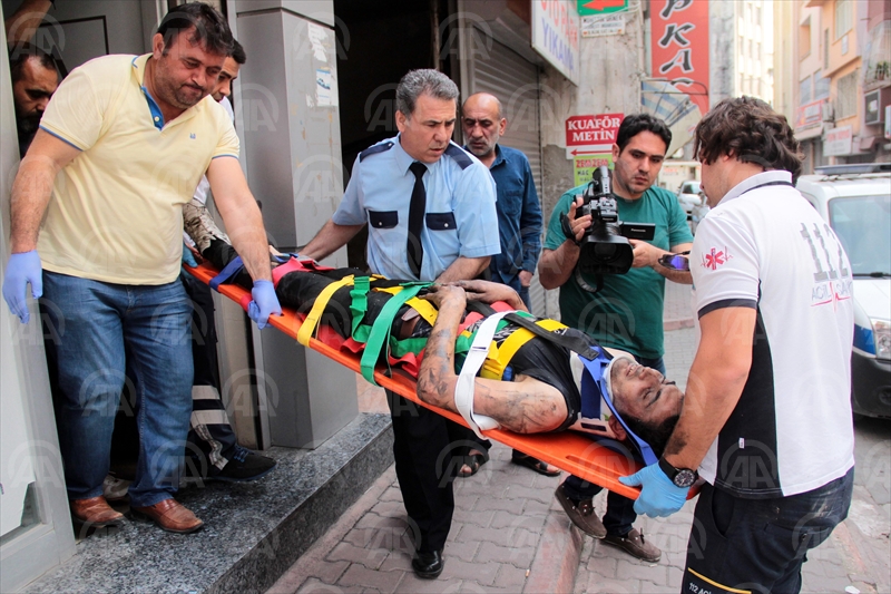 Polisten saklanan hırsız asansör boşluğuna düştü