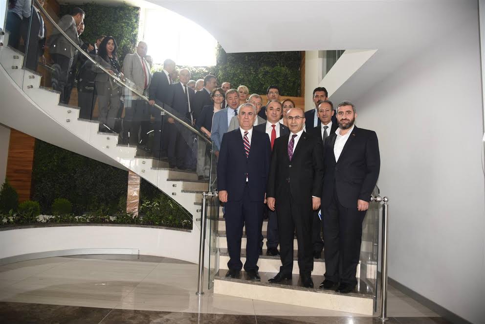 Vali Demirtaş: ‘Adana’da işsizlik oranını en aza indirgemeliyiz..’