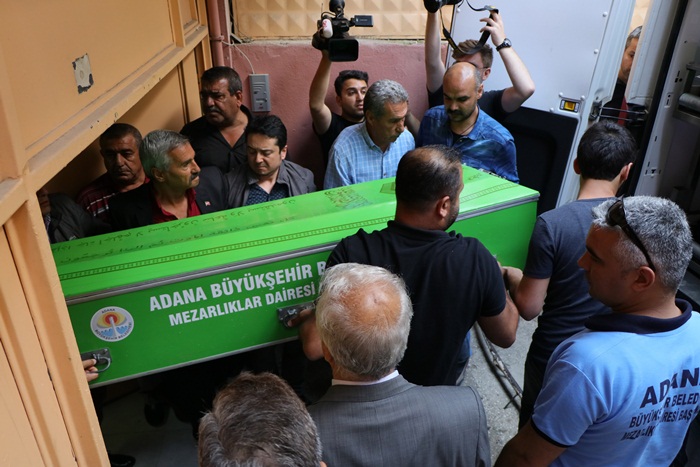 Yakınlarını öldüren kişinin cenazesini alan olmadı 