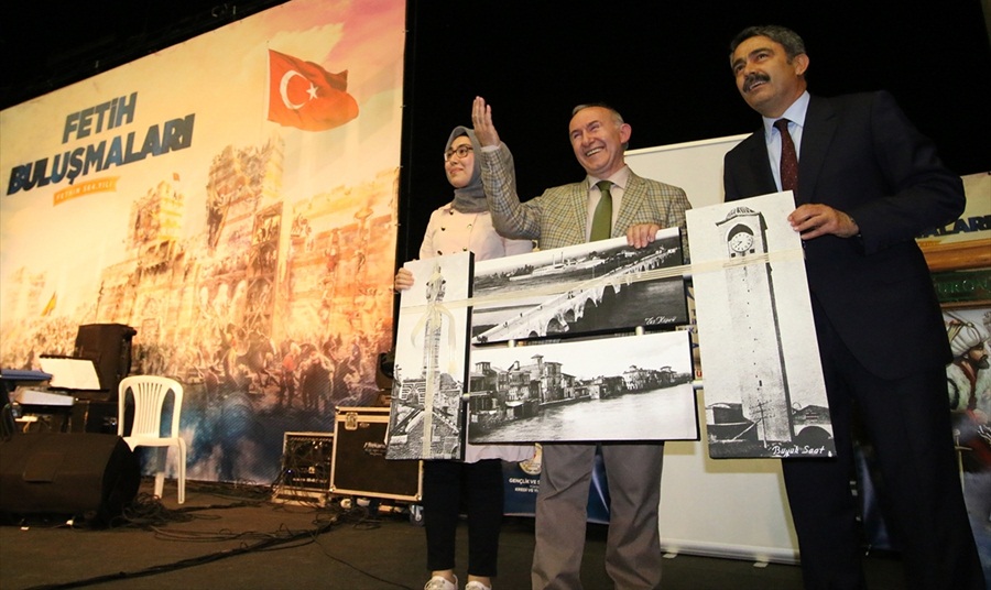 Adana'da "Fetih Buluşmaları" konferansı