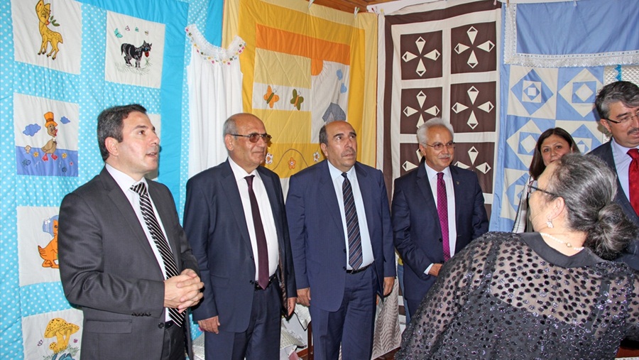 Kozan'da el işi ürünler sergilendi