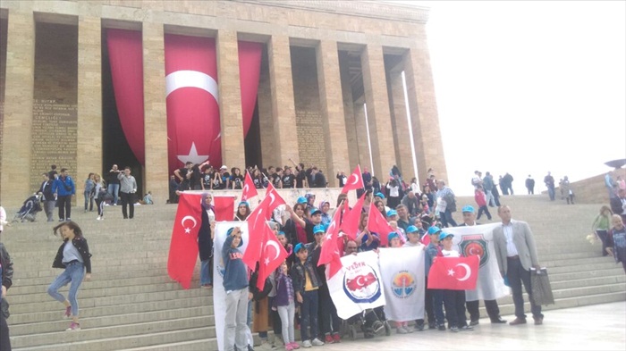 Şehit ve gazi çocukları Ankara'yı gezdi 