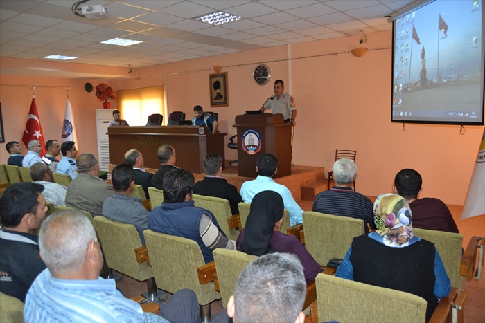 Kozan'da mevsimlik işçilere seminer verildi