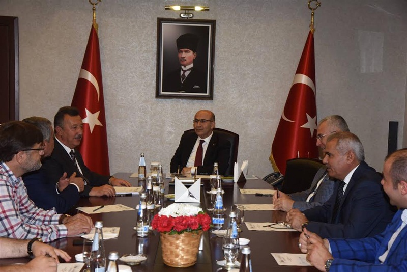 Ceyhan Osb Müteşebbis Heyeti Toplantısı Vali Demirtaş’ın Başkanlığında Gerçekleştirildi