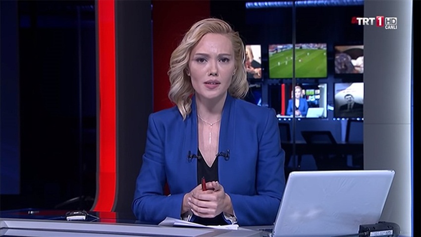 Darbeci albay 'darbe bildirisi'ni alkışlamış
