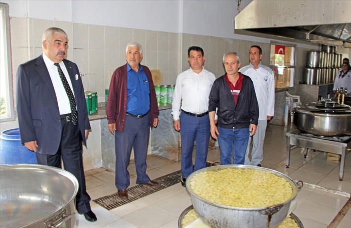 Kozan’da ramazan boyunca 5 bin kişiye iftar