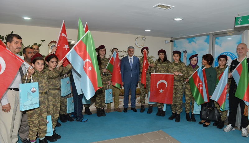 Azerbaycan Bakü Türk Ortaokulu Öğrencileri İl Milli Eğitim Müdürümüz Turan Akpınar’ı Ziyaret Etti