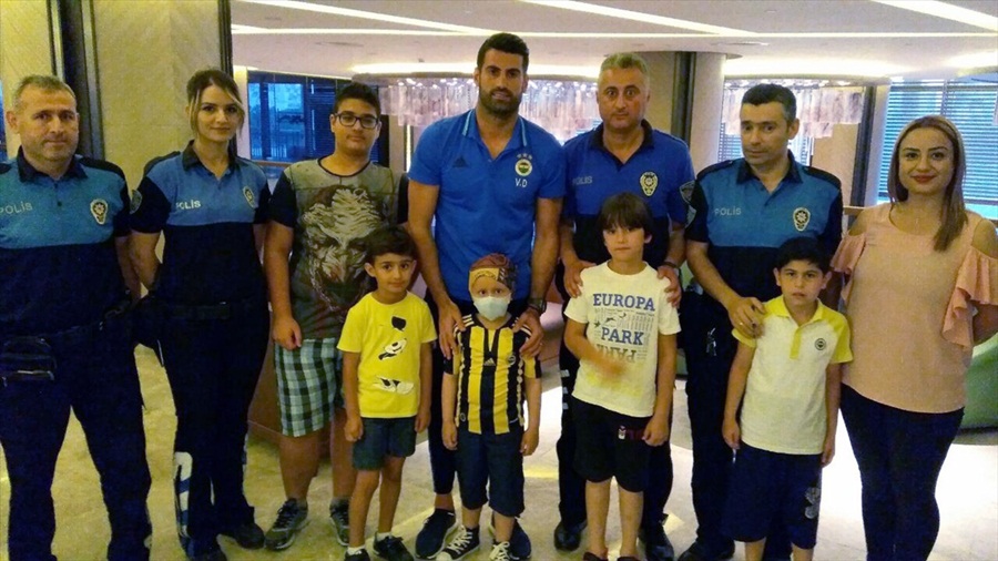 Lösemi hastası çocuğun hayali gerçekleşti
